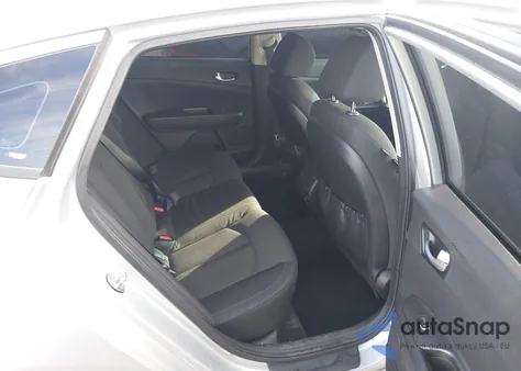 2018 Kia Optima Lx z USA, uszkodzony, nr VIN 5XXGT4L32JG198311